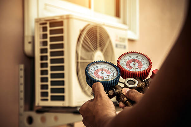 Professional Ac Installation technician working in River Grove, IL